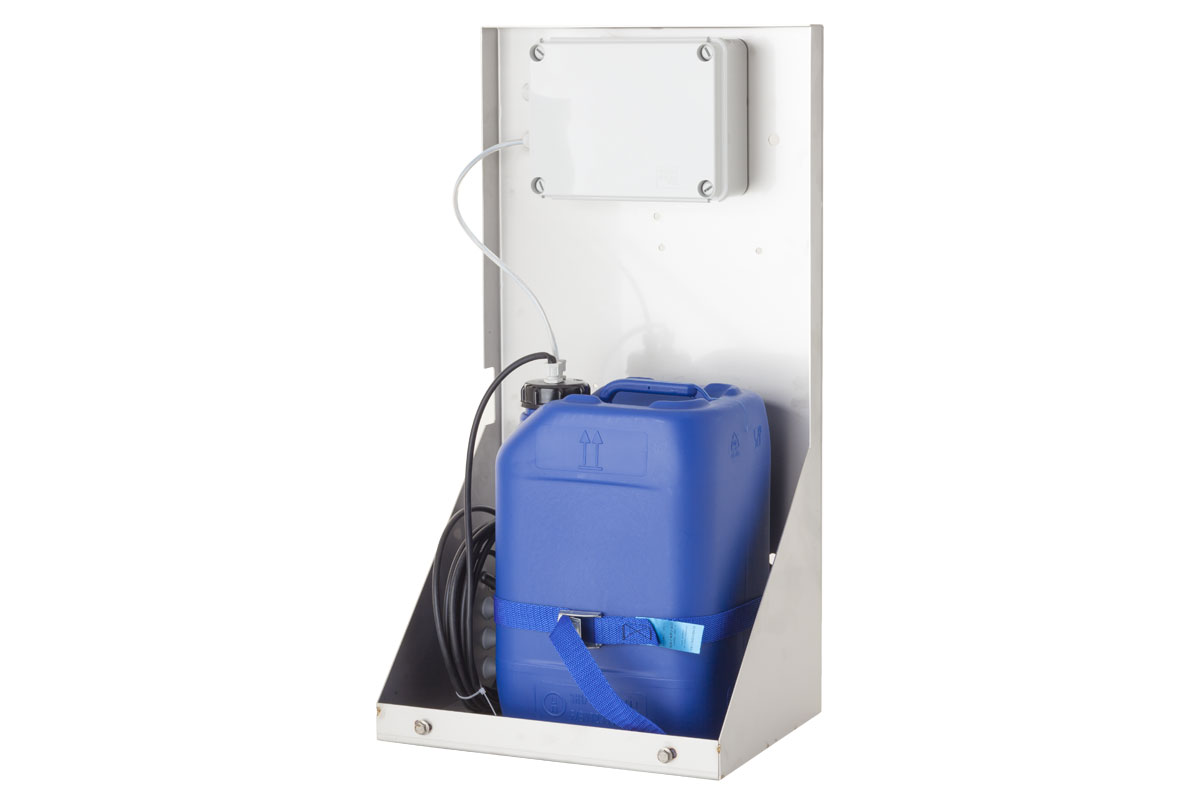 Washer tanks with integral pump for CCTV camera housings window washing